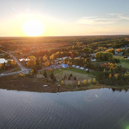 L'Ancrage B&B And Cottages Saint Louis de Kent Esterno foto