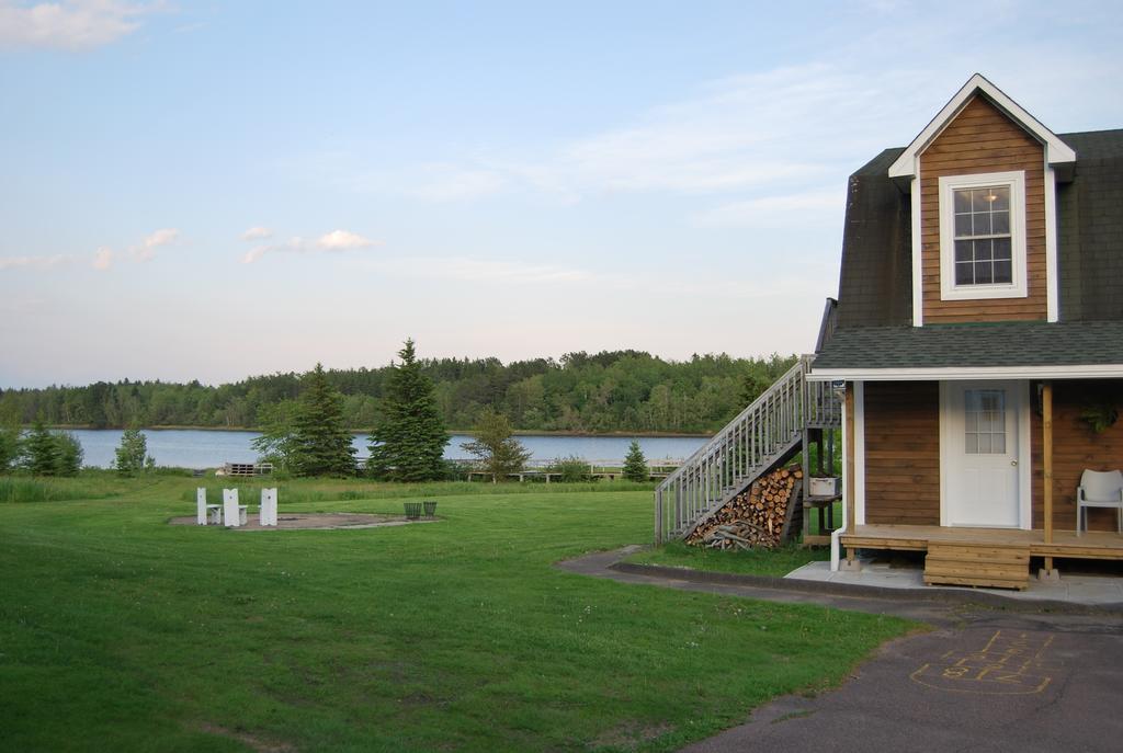 L'Ancrage B&B And Cottages Saint Louis de Kent Esterno foto